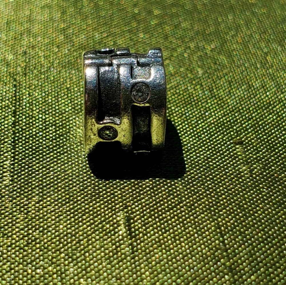 Pandora Clip